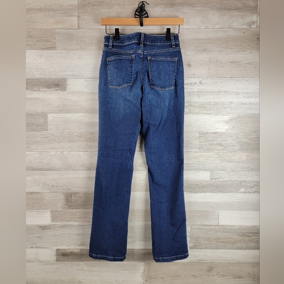 L.L.Bean Classic Fit Straight Jeans Women's Size 2 - Picture 14 of 15